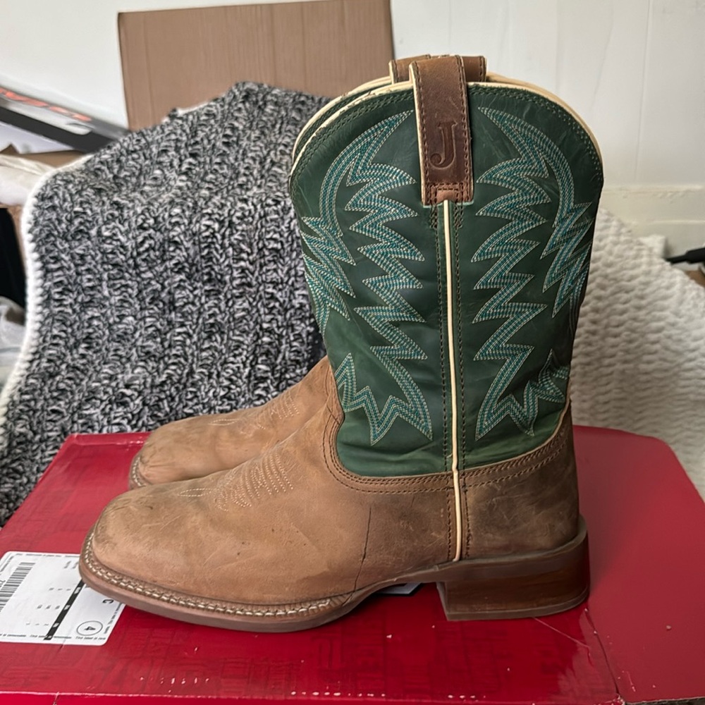 Men’s cowboys boots